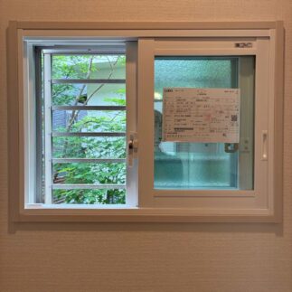 LIXILの樹脂製内窓インプラスの施工後写真